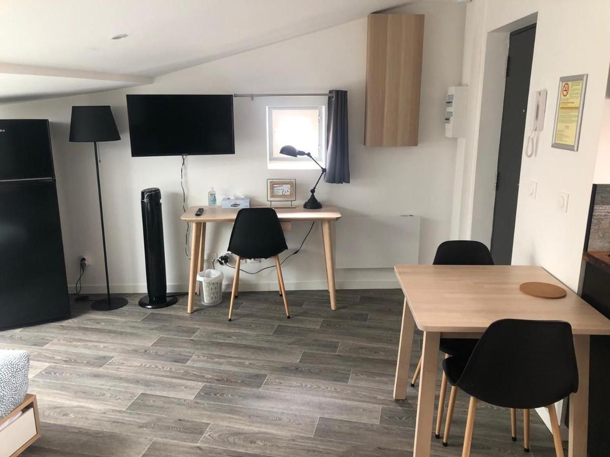 Jolis Appartements Au Coeur De Clermont Ferrand - Proche Jaude - Wifi Et Netflix Exterior foto